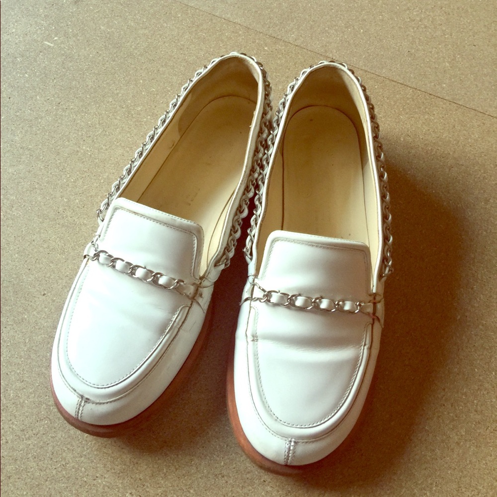 Chanel white loafer with chains
